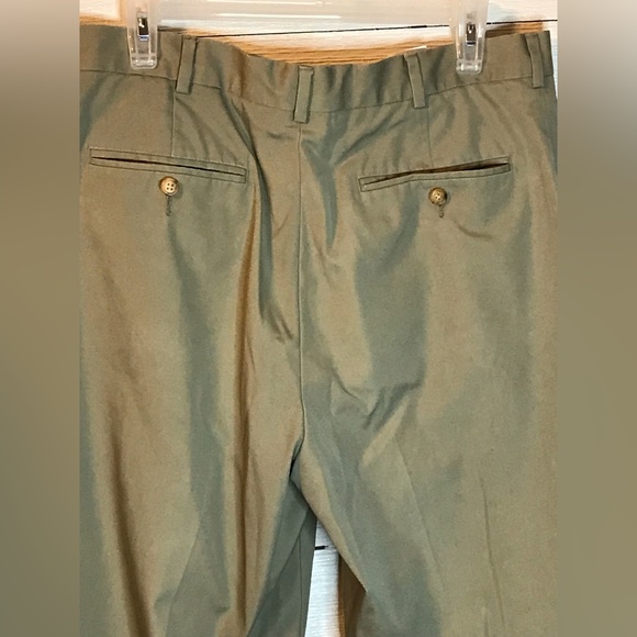 Land’s End tan pleated dress pants, 33 waist - Picture 4 of 12